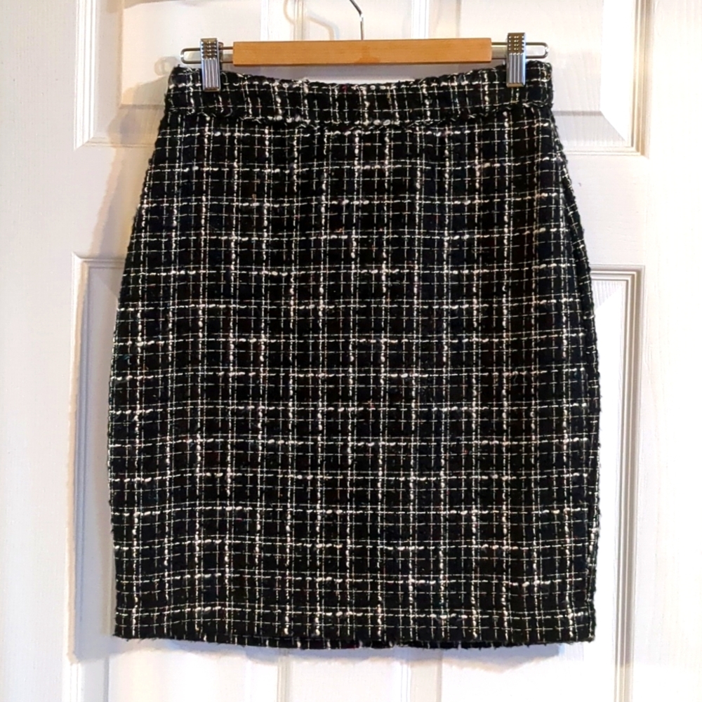 Banana Republic | NEVER WORN woven yarn pencil skirt - size 4